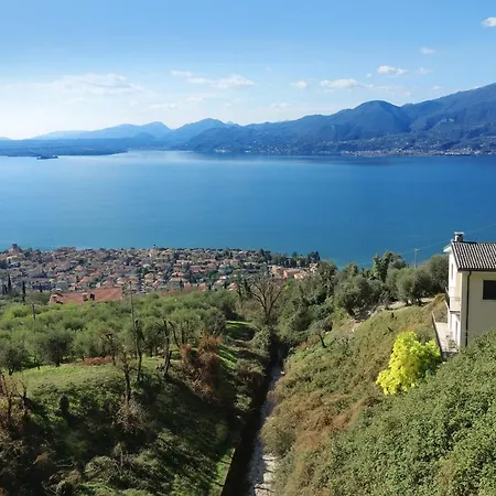 Giallo Limone * Torri Del Benaco
